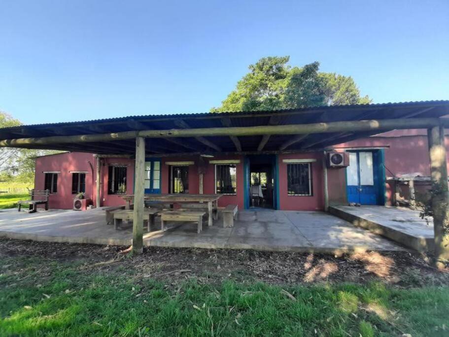 La Nena: Casa De Campo A 15 Minutos Del Centro. Villa Colonia del Sacramento Buitenkant foto